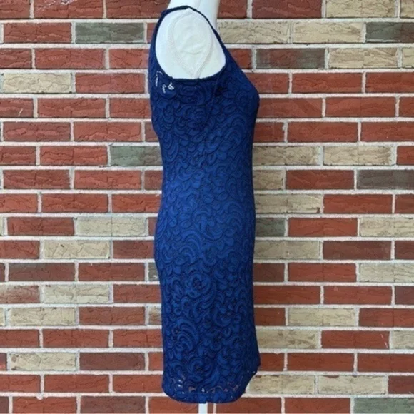 Alexia Admor Paisley Floral Blue Sleeveless Lace Overlay Dress